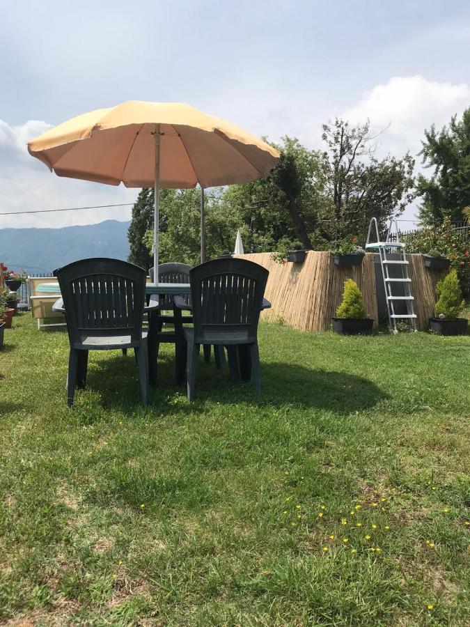 Villa Le Vignole Ameno Exteriör bild