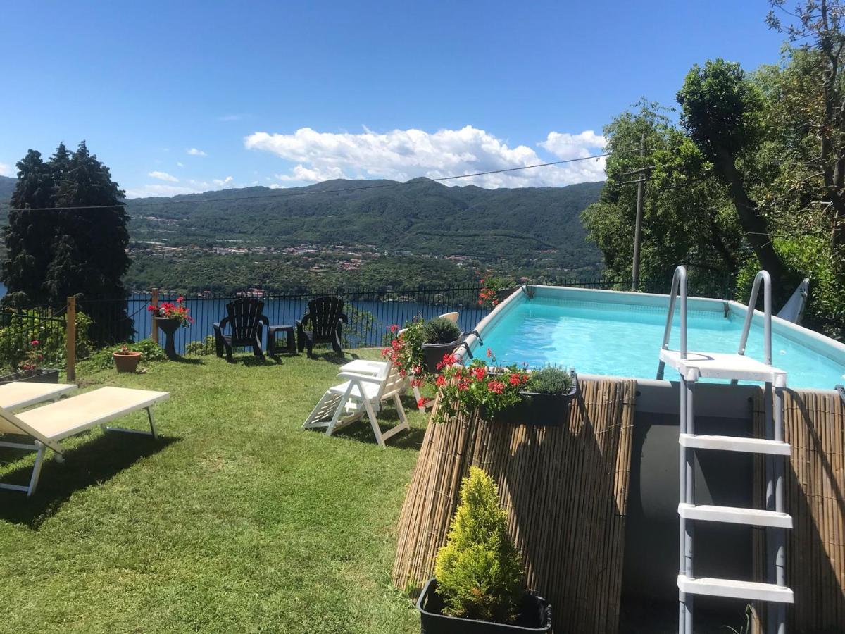 Villa Le Vignole Ameno Exteriör bild